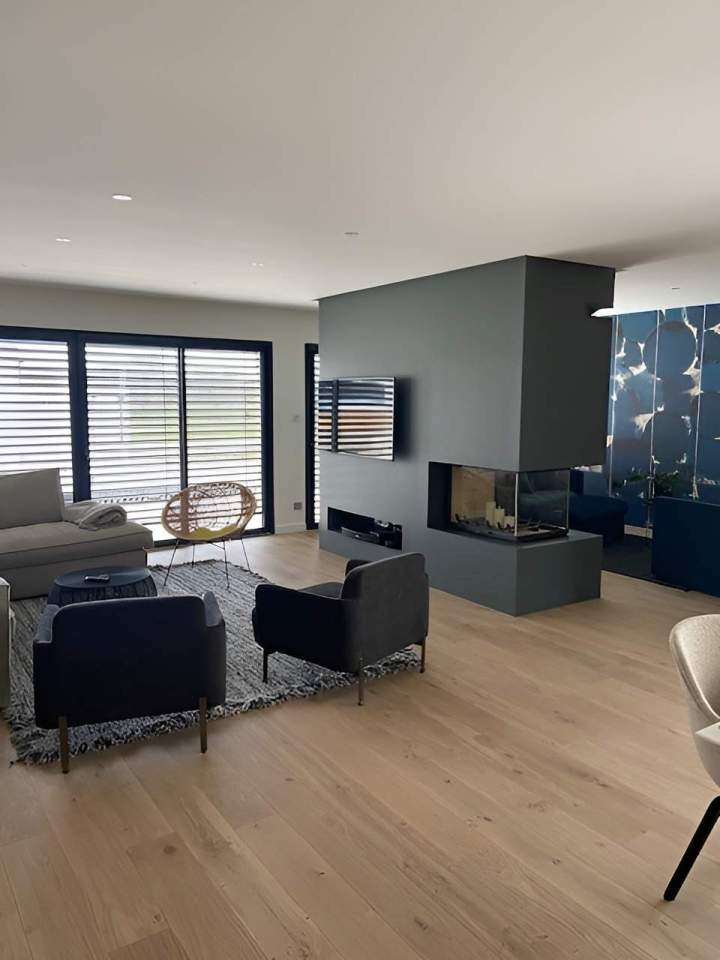 Salon contemporain au design épuré et chaleureux Rennes